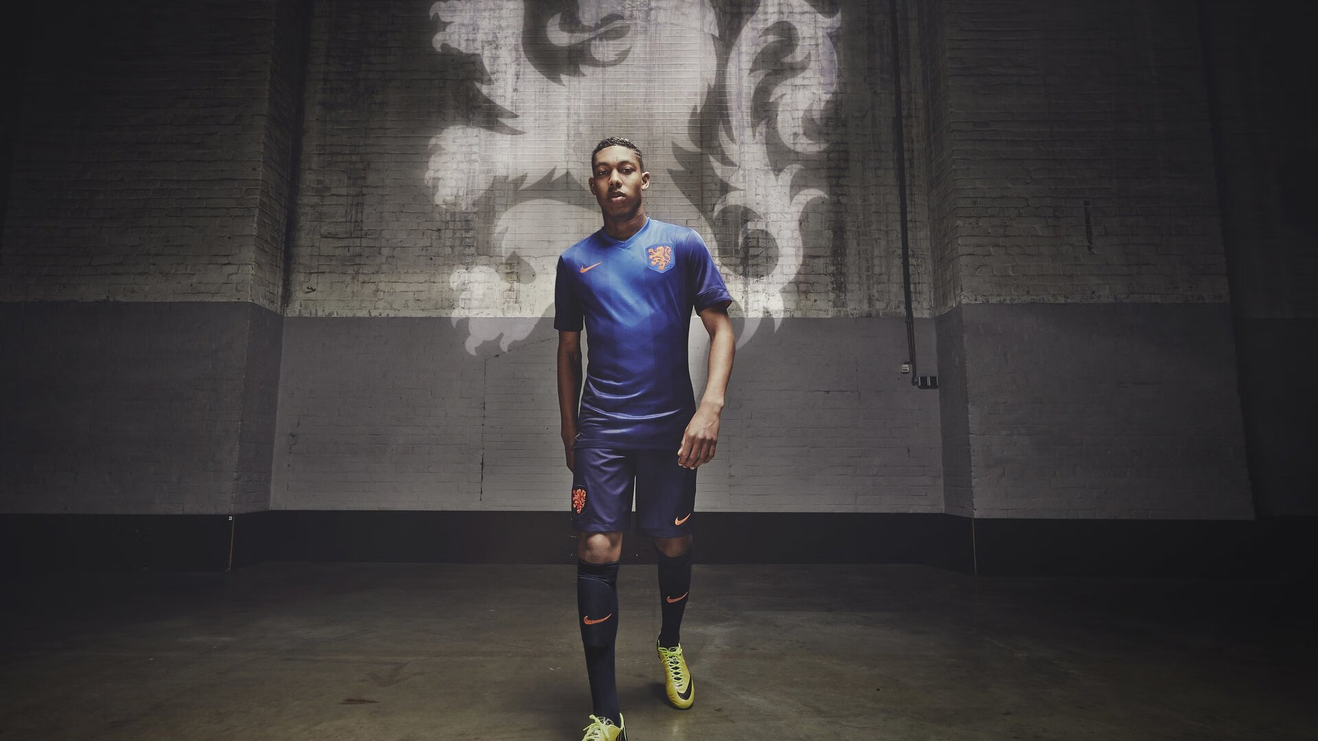 英超青训中心心理压力管理新方法促进球员成长,英超本队青训